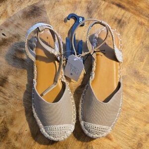 Time & Tru Ankle Strap Sandals In Size 8